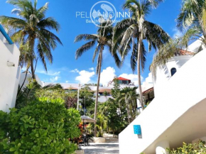 Отель Pelicano Inn Playa del Carmen - Beachfront Hotel  Плая-Дель-Кармен